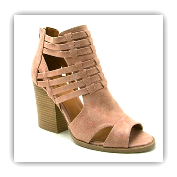 BLUSH CUTOUT PEEP-TOE BOOTIE - Picture 4 of 4